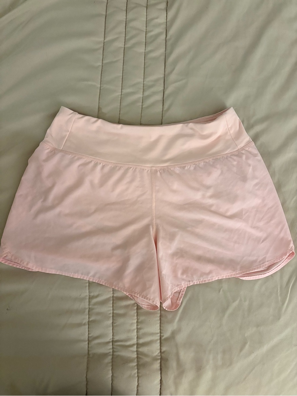 Lululemon Pink HR Speed Up Shorts 4”